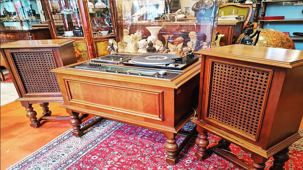 Beylerbeyi Antika Eşya Alanlar