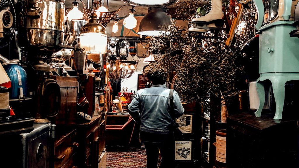 Dragos Antika Eşya Alanlar