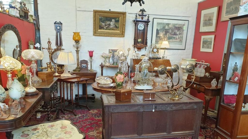 Mamak Antika Eşya Alanlar